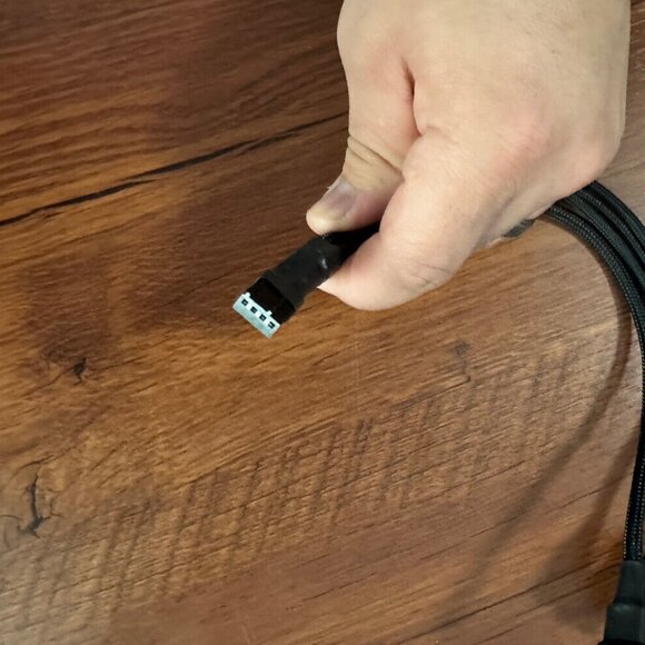 PWM Fan Splitter 1 to 4 COnverter 12 in - Picture 3 of 7